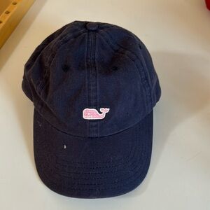 Vineyard Vines navy hat. Gently used.